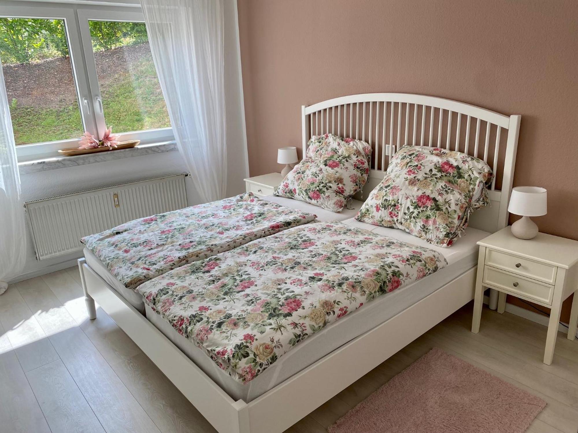 Neu: Ferienwohnung Zum Nussbaum - Landhausstil & Moseltalblick Traben-Trarbach Exterior photo